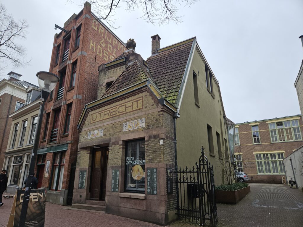 Art Nouveau gebouw 'De Utrecht'