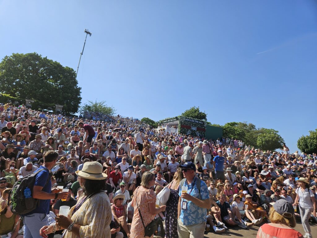 Een vol Henman Hill